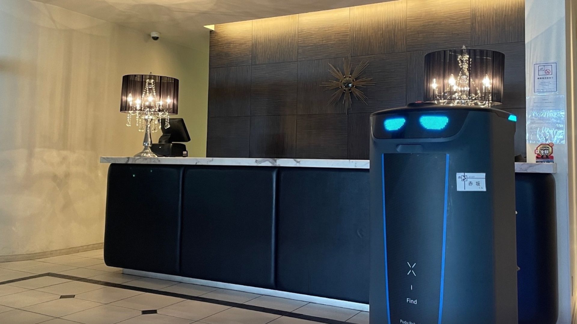 スタッフの歩行距離は毎日約20km。配膳ロボット導入によって、人手不足の中でも身体的負荷の削減に寄与